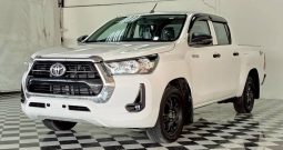 REVO 2WD 2022 2.4E AT DOUBLE CAB WHITE  5466