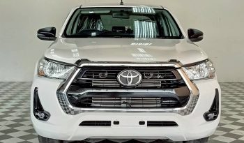 REVO 2WD 2022 2.4E AT DOUBLE CAB WHITE  5466 full
