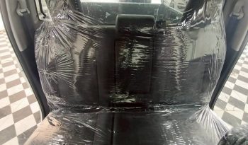 REVO 2WD 2022 2.4E AT DOUBLE CAB WHITE  5466 full