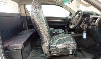 REVO 4WD 2020 2.4E MT SMART CAB SILVER  6923 full
