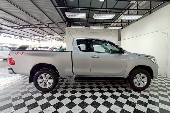 REVO 4WD 2020 2.4E AT SMART CAB SILVER  6294 full