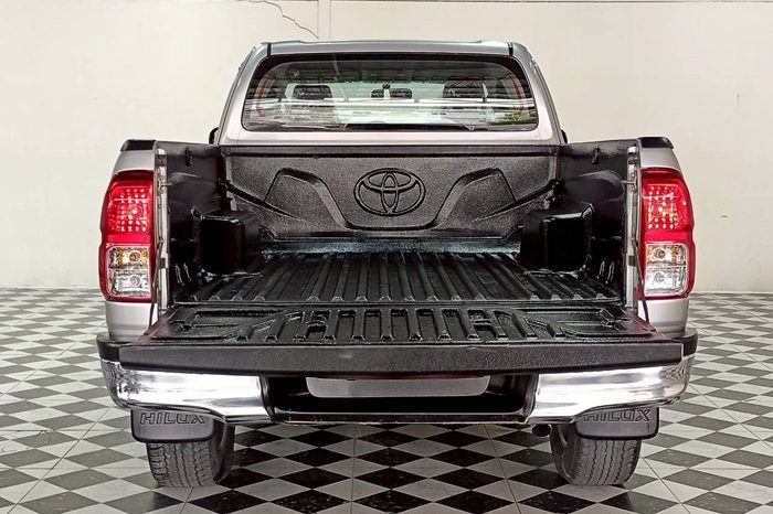 REVO 4WD 2020 2.4E AT SMART CAB SILVER  6294 full