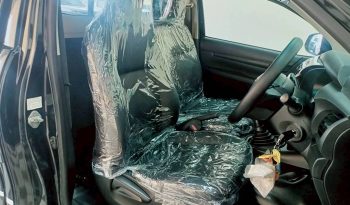 REVO 2WD 2018 2.4J MT STANDARD BLACK 6346 full