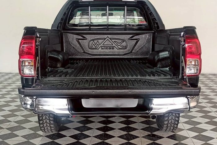 REVO 2WD 2018 2.4J MT STANDARD BLACK 6346 full