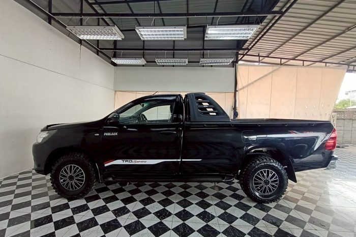 REVO 2WD 2018 2.4J MT STANDARD BLACK 6346 full