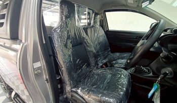 REVO 2WD 2018 2.4J MT STANDARD SILVER  6354 full