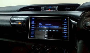 REVO 2WD 2018 2.4J MT STANDARD SILVER  6354 full