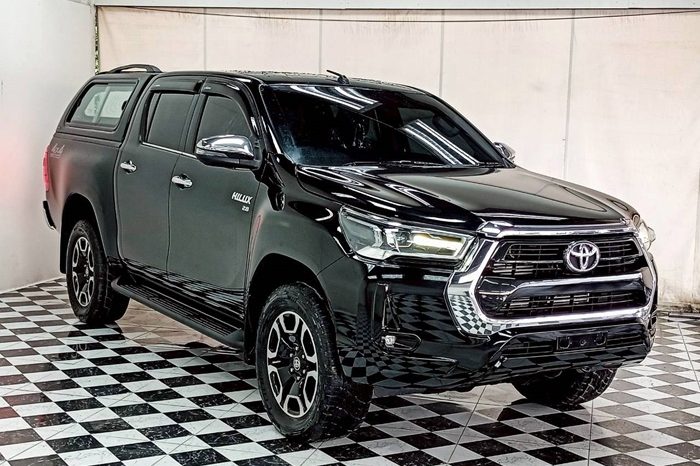 REVO 4WD 2020 2.8G AT DOUBLE CAB BLACK  661 full