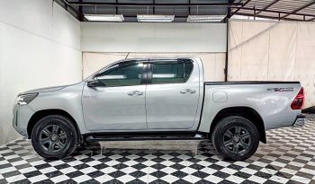 REVO PRE 2022 2.4E AT DOUBLE CAB SILVER  9544 full
