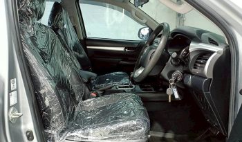 REVO PRE 2022 2.4E AT DOUBLE CAB SILVER  9544 full