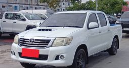 VIGO 2WD 2015 2.5G MT DOUBLE CAB WHITE  5844