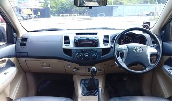 VIGO 2WD 2015 2.5G MT DOUBLE CAB WHITE  5844 full