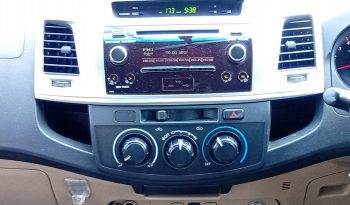 VIGO 2WD 2015 2.5G MT DOUBLE CAB WHITE  5844 full