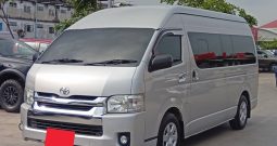 TOYOTA 2WD 2020 3.0 MT COMMUTER SILVER  2288