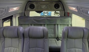 TOYOTA 2WD 2020 3.0 MT COMMUTER SILVER  2288 full