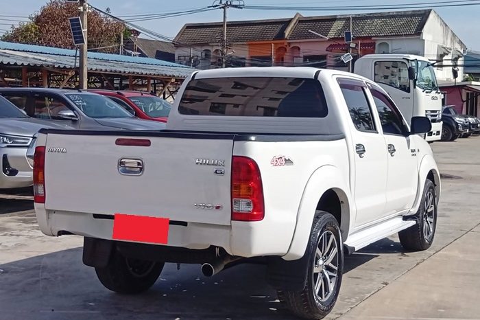 VIGO 4WD 2011 3.0G MT DOUBLE CAB WHITE  5320 full