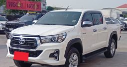 REVO PRE 2019 2.4E AT DOUBLE CAB WHITE  6068