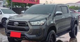 REVO PRE 2021 2.4E AT DOUBLE CAB DARK GREY  1871