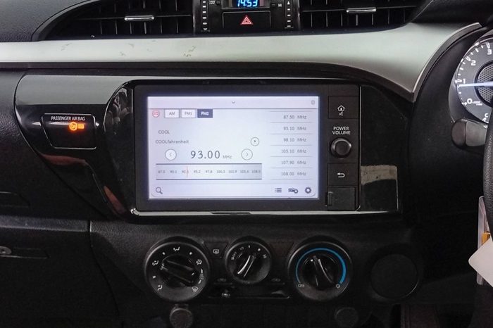 REVO PRE 2021 2.4E AT DOUBLE CAB DARK GREY  1871 full