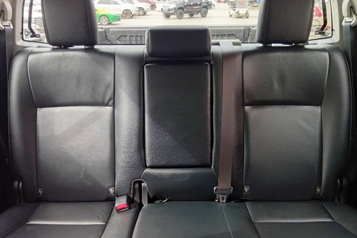 REVO PRE 2019 2.4G AT DOUBLE CAB BLACK  3958 full