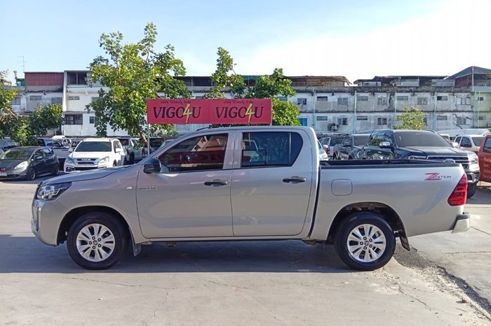 REVO 2WD 2020 2.4MID AT DOUBLE CAB SILVER  2614 full