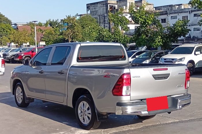 REVO 2WD 2020 2.4MID AT DOUBLE CAB SILVER  2614 full