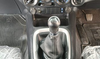 REVO 4WD 2020 2.4MID MT SMART CAB SILVER  8079 full