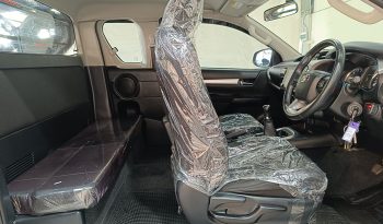 REVO 4WD 2020 2.4MID MT SMART CAB SILVER  8079 full