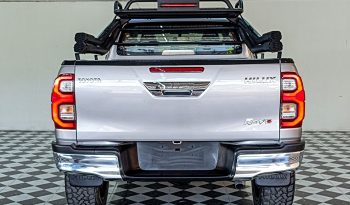 REVO 4WD 2020 2.4MID MT SMART CAB SILVER  8079 full