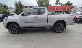 REVO 4WD 2020 2.4E MT SMART CAB SILVER  8082 full