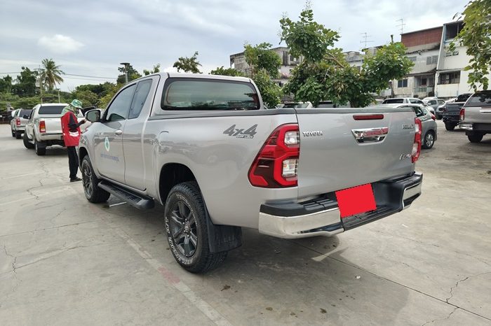 REVO 4WD 2020 2.4E MT SMART CAB SILVER  8082 full