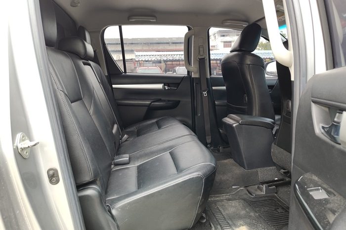 REVO 4WD 2020 2.4E MT DOUBLE CAB SILVER  4820 full