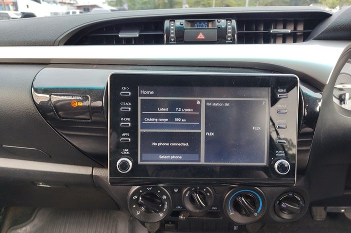 REVO 4WD 2020 2.4E MT DOUBLE CAB SILVER  4820 full