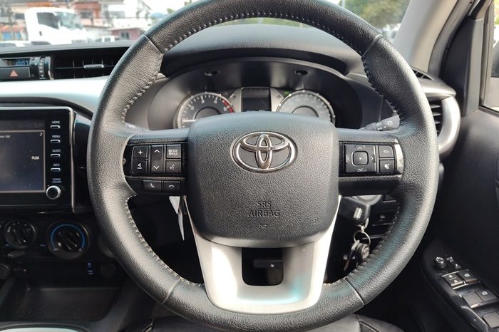 REVO 4WD 2020 2.4E MT DOUBLE CAB SILVER  4820 full