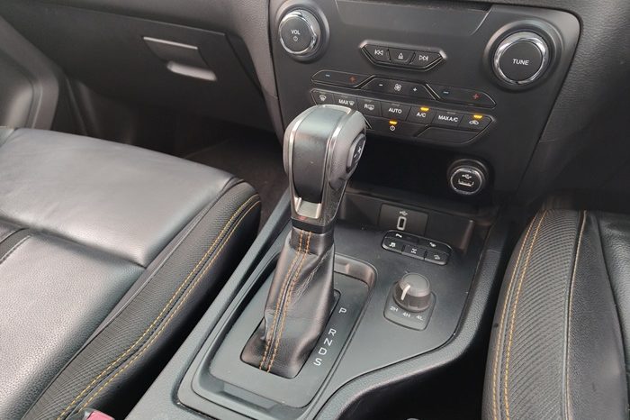 FORD 4WD 2019 2.0 AT DOUBLE CAB WHITE  6431 full