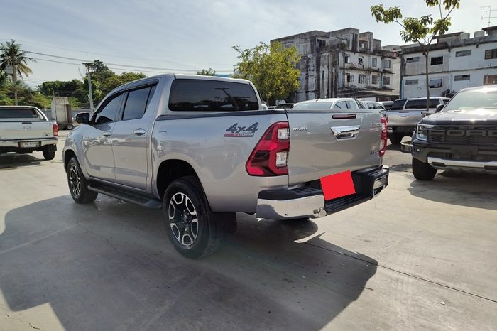 REVO 4WD 2021 2.4E MT DOUBLE CAB SILVER  3108 full