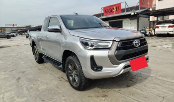 REVO 4WD 2020 2.4MID MT SMART CAB SILVER  8079 full