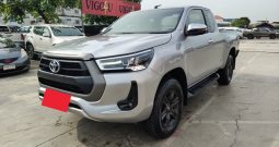 REVO 4WD 2020 2.4MID MT SMART CAB SILVER  8079