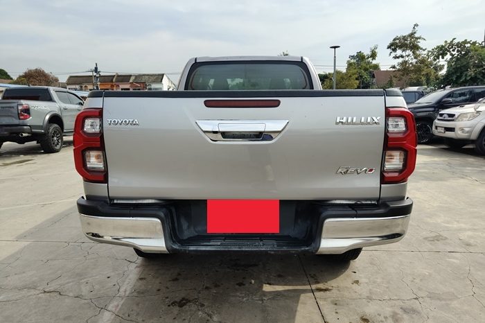 REVO 4WD 2020 2.4MID MT SMART CAB SILVER  8079 full