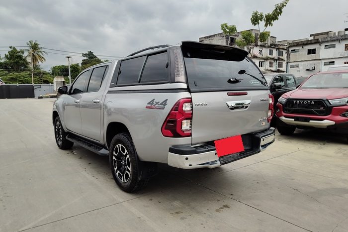 REVO 4WD 2021 2.4 MID MT DOUBLE CAB SILVER  150 full