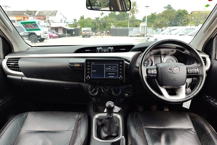 REVO 4WD 2021 2.4 MID MT DOUBLE CAB SILVER  150 full