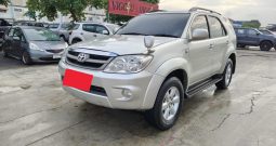 TOYOTA 4WD 2005 2.7V AT FORTUNER SILVER  1369
