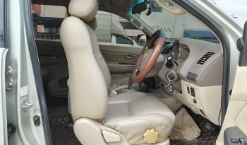 TOYOTA 4WD 2005 2.7V AT FORTUNER SILVER  1369 full