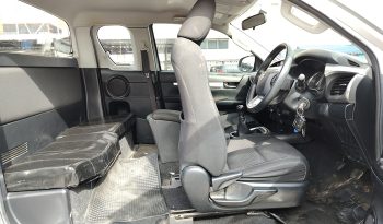 REVO 4WD 2020 2.4MID MT SMART CAB SILVER  8084 full