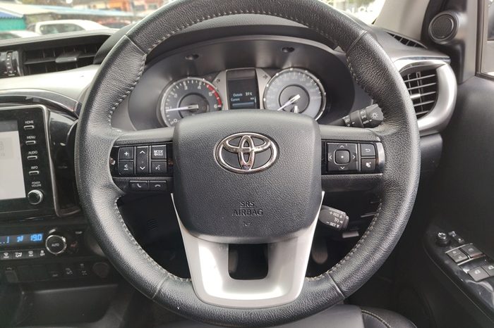 REVO 4WD 2021 2.8 HIGHT MT SMART CAB SILVER  6444 full