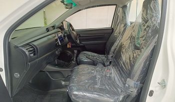 REVO 2WD 2020 2.4J MT STANDARD WHITE  1837 full