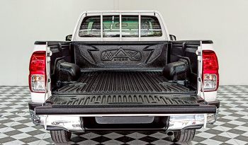 REVO 2WD 2020 2.4J MT STANDARD WHITE  1837 full