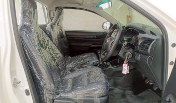 REVO 2WD 2020 2.4J MT STANDARD WHITE  1837 full