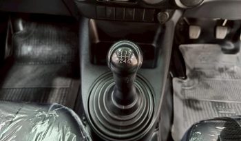 REVO 2WD 2020 2.4J MT STANDARD WHITE  1837 full