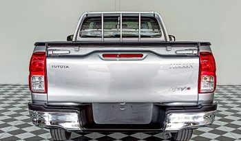 REVO 2WD 2020 2.4J MT STANDARD SILVER  1843 full